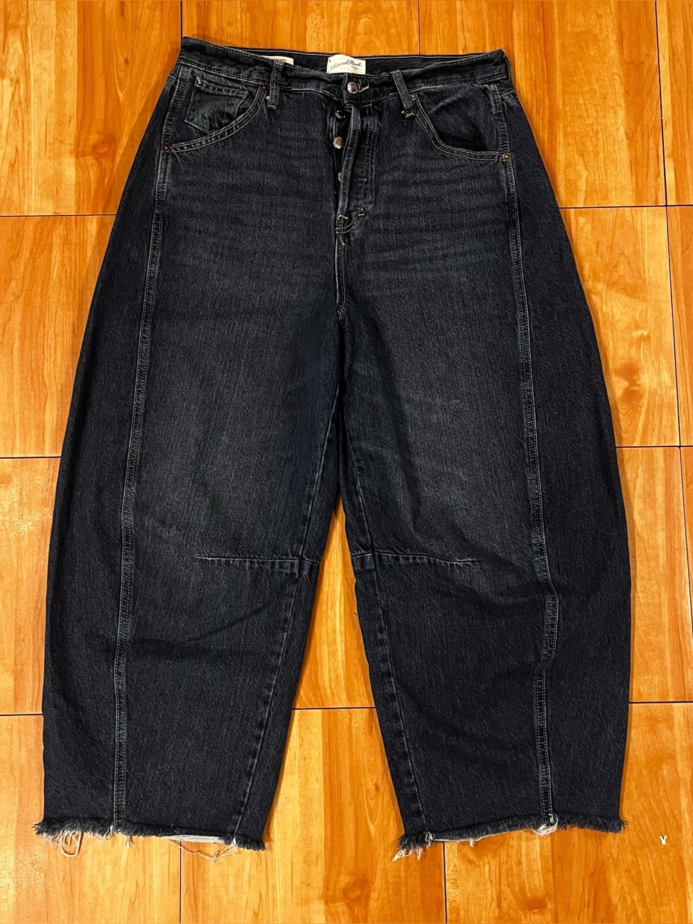 Universal Thread High Rise Curved Leg Ankle Jeans Dark Wash Raw Hem Size 10